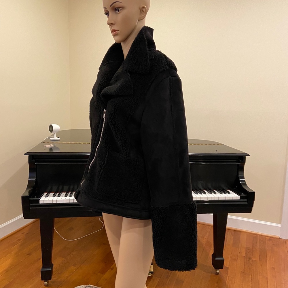 NWT Luxury Winter Minimalist Catherine Malandrino Faux Shearling  Jacket - Picture 8 of 16